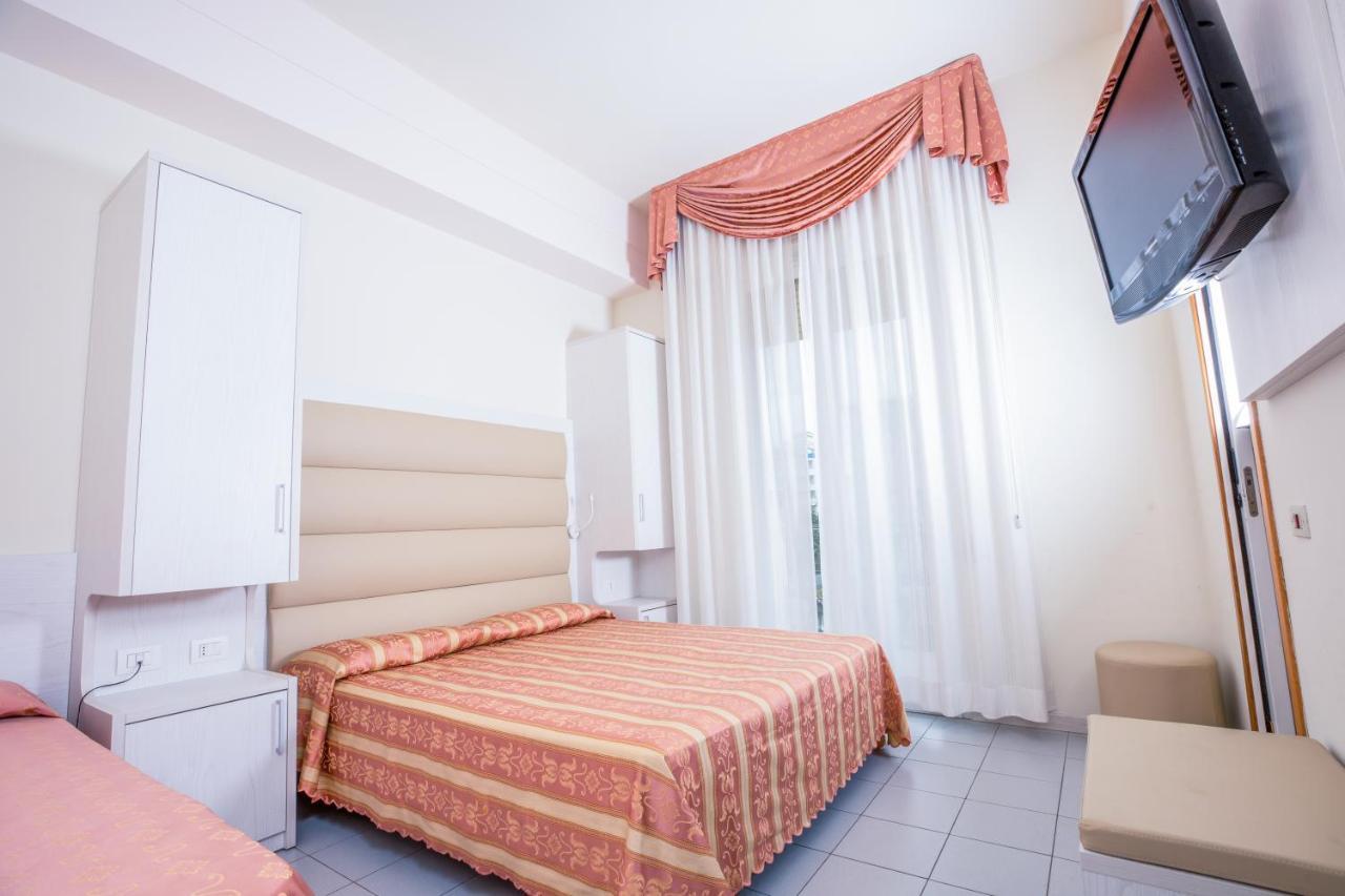 Hotel Rosalba - Valentini Family Village Bellaria-Igea Marina Exterior photo