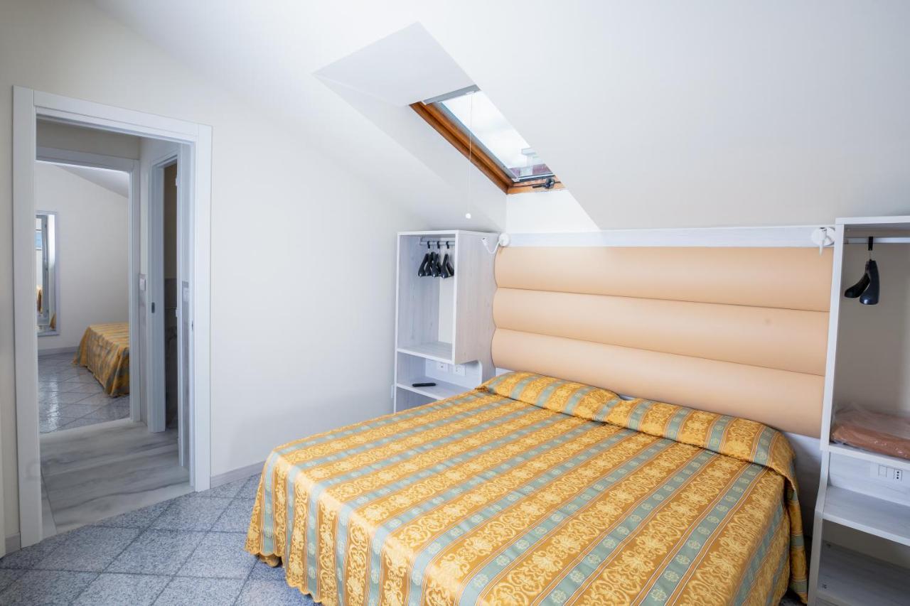Hotel Rosalba - Valentini Family Village Bellaria-Igea Marina Exterior photo