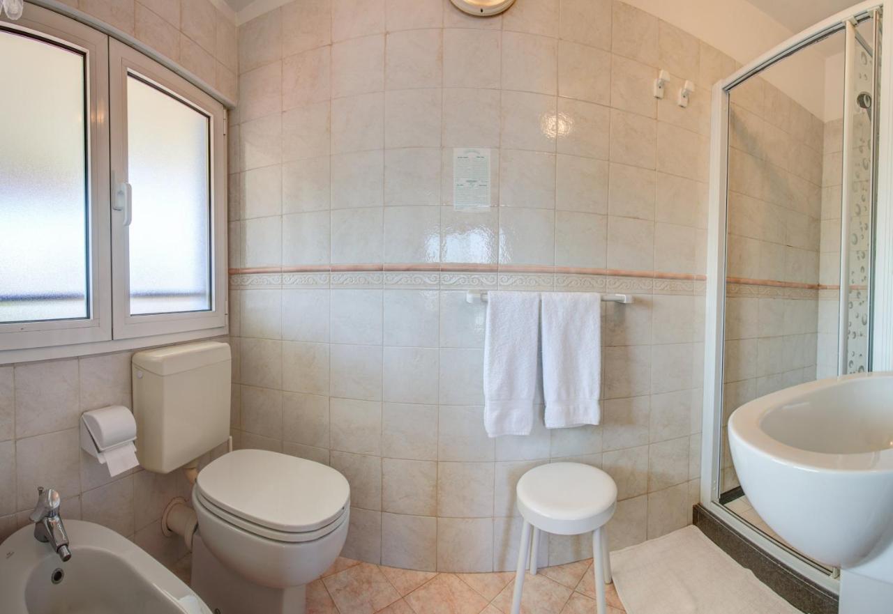 Hotel Rosalba - Valentini Family Village Bellaria-Igea Marina Exterior photo
