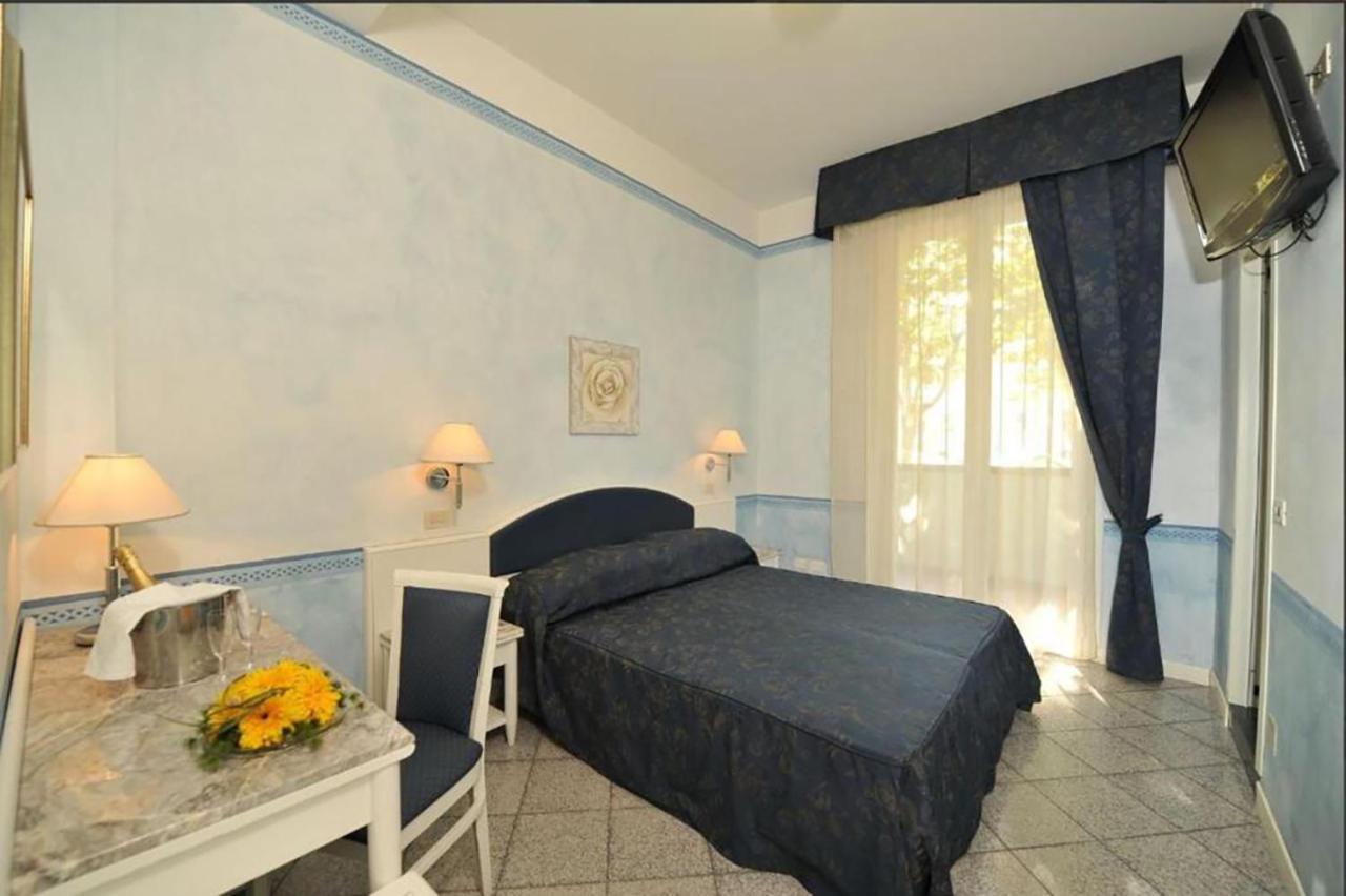 Hotel Rosalba - Valentini Family Village Bellaria-Igea Marina Exterior photo